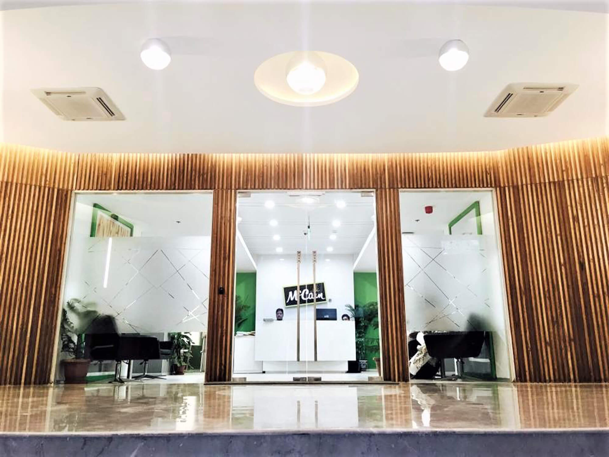 crescent mall, lado sarai, new delhi 
