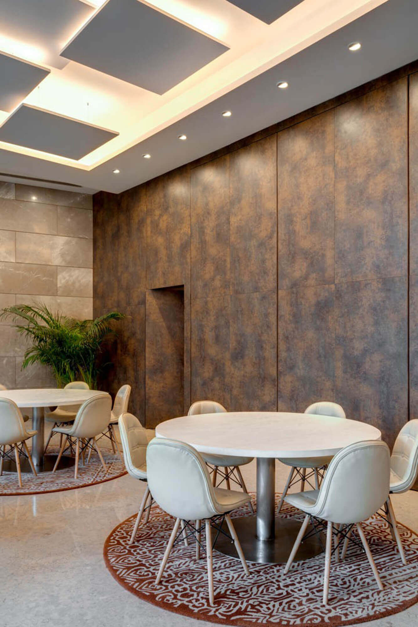 max estates, delhi one, noida