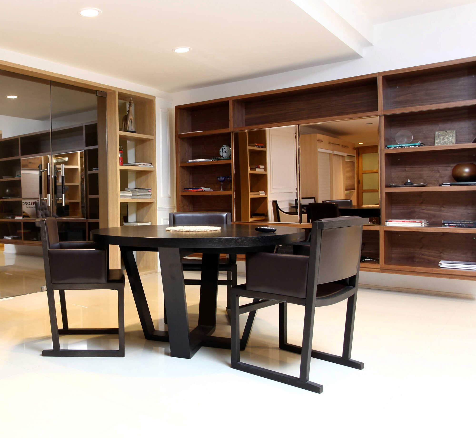 mova1 studio, dlf phase 5, gurgaon