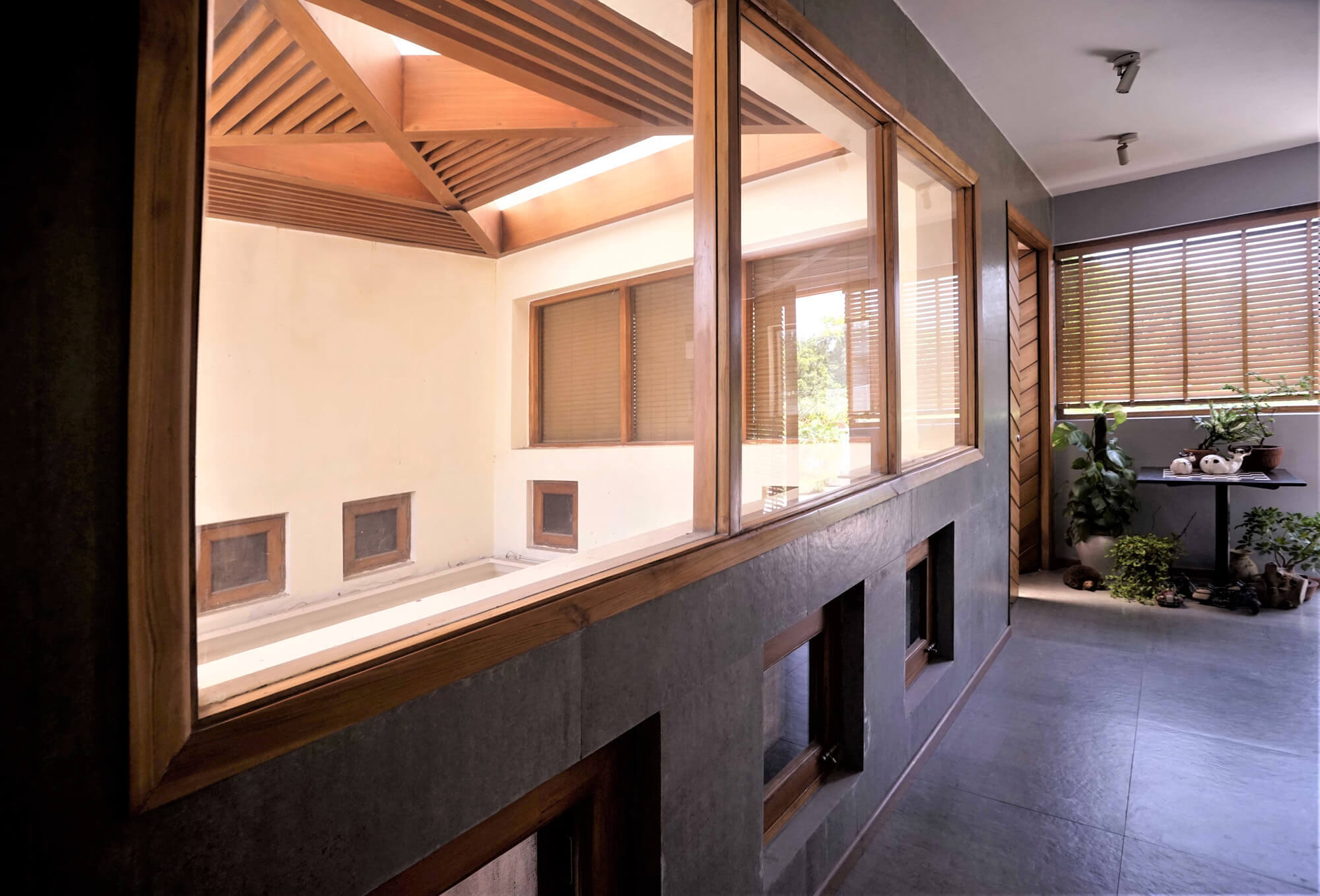 swarup residence, friends colony, new delhi